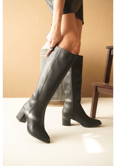 Morena Siyah Deri Topuklu 5 Cm Topuklu Yanı Fermuarlı Günlük Kullanım Çizme Siyah Deri