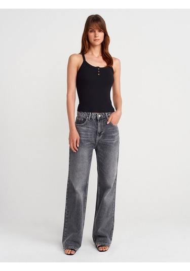 Dilvin Kadın Basic Düğme Detaylı Askılı Siyah Atlet - 21106 Siyah