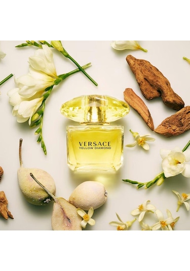 Versace Yellow Diamond Kadın Parfüm EDT 30 ML