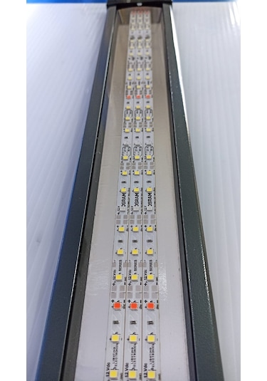 Shark Akvaryum Aydinlatma Full Spectrum 4 Renk Armatür 554875577