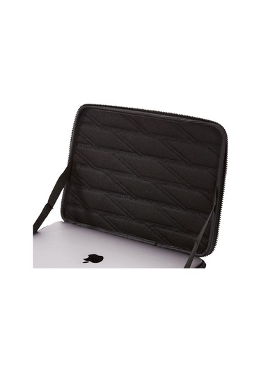 Thule Gauntlet 4 CA.TGSE2358BLK 13-14" Macbook Kılıfı