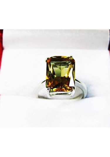 LilahGümüş tr 925 Ayar Gümüş  Baget Zultanit Taşlı Kadın Yüzük