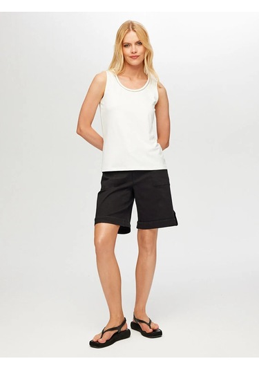 Faik Sönmez Yakası Zincir Şerit Detaylı Kadın Kolsuz Bluz B00024-3 Ekru