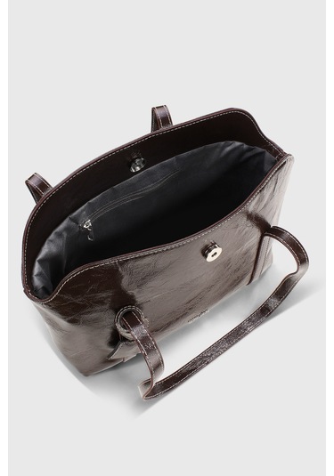 Rugan Kahverengi Kapaklı Bowling Omuz Çantası 270 Rugan Kahverengi