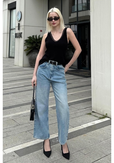 Madmext Siyah V Yaka Dantelli Kadın Bluz Mg2426