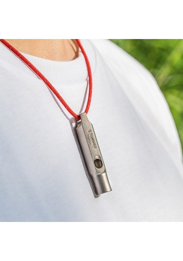 Dancemonkey Titanyum Kamp Düdüğü - Acil Durum & Outdoor Kullanım İçin Çok Renkli Çok Renkli