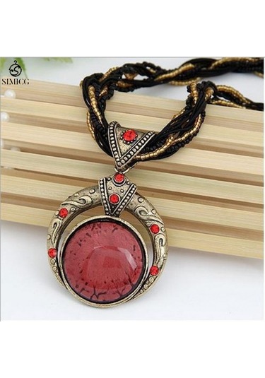 El Dokuması Bohem Pirinç Boncuklu Retro Etnik Tarzda Yuvarlak Değerli Taş Kolye Kırmızı