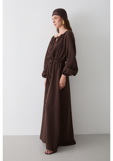 Kahverengi Bağlama Detaylı Müslin Elbise - 2004 Kahverengi
