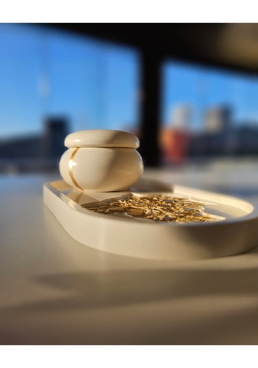 Tealight Mumluk & Tepsi Seti Özel Tasarım Kabartmalı Desen 3 Parça Gold Boyama Kırık Beyaz