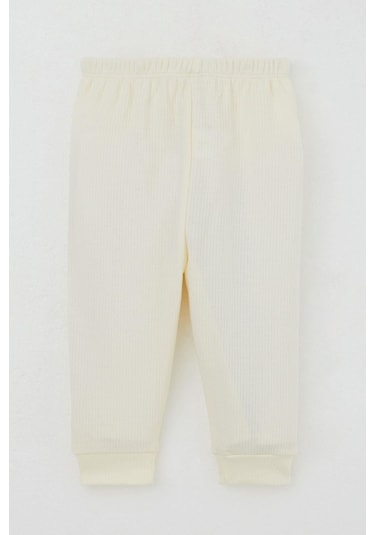 Breeze Kız Bebek Pijama Takımı Omuzdan Patlı Yaka Kısmı Fırfırlı Yazı Nakışlı 4 Ay-1 Yaş, Krem Krem