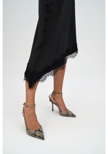 Lina Dantel Detay Siyah Saten Etek Siyah