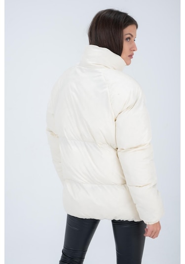 Kadın Reglan Kol Dik Yaka Age Of State Baskılı Mont Ekru