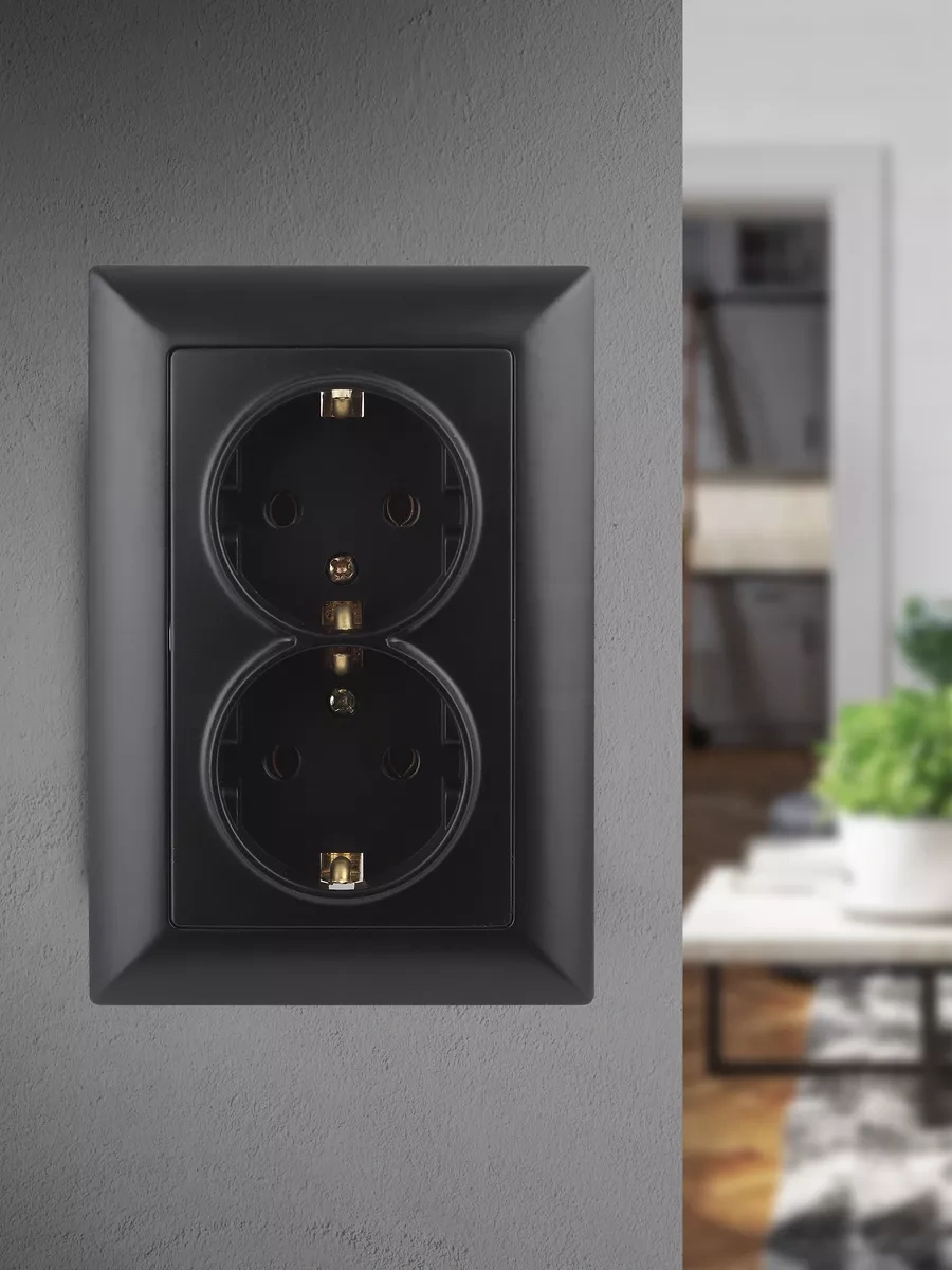 Intro Solo Marka Topraklamalı Gömme Çift Priz 16a-250v 136047112 4-205-05