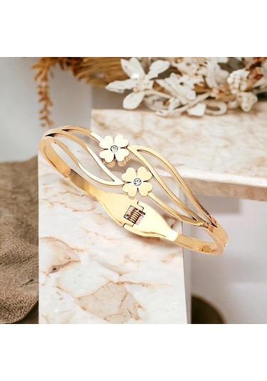 Yonca Temalı Kararmaz Anti Alerjik Gold Çelik Kelepçe Bileklik Şıklığınıza Şans Katın Altın