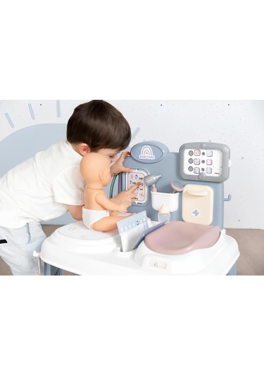 Smoby Bebek Bakım Merkezi