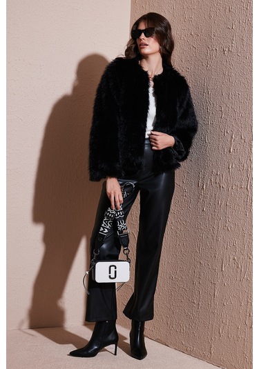 Lela Oversize Fit Yuvarlak Yaka Astarlı Kısa Bayan Kürk 6810266 Siyah