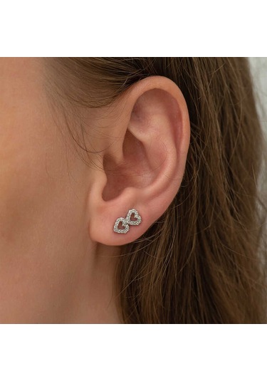 Gümüş İki Kalp Çivili Küpe