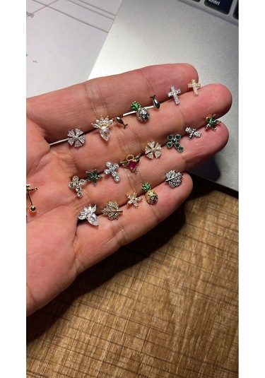 316 L Cerrahi Çelik Dudak Kıkırdak Helix Tragus Piercingi Ananas Detaylı Piercing Altın