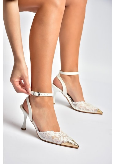 Fox Shoes Y752082806 Beyaz Dantel İnce Topuklu Kadın Ayakkabı