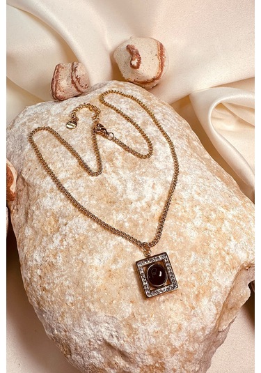 Siyah Taşlı Kare Kesim Zirkon Model Altın Gold Renk Zincir Kadın Paslanmaz Çelik Kolye