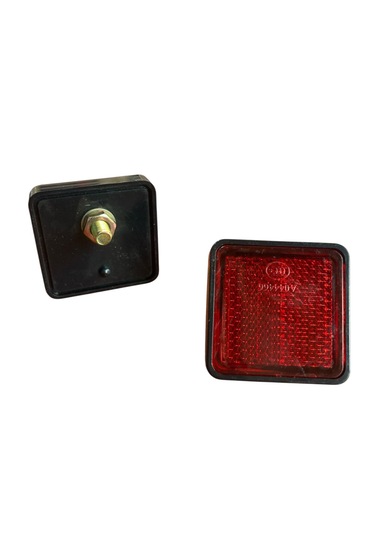 Reflektörü Kare 2adet Kırmızı Vida 6 Mm