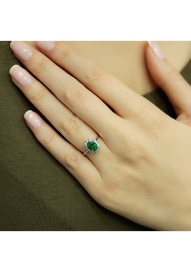 Lova Pırlantalı Oval Zümrüt Anturaj Yüzük - 1020236