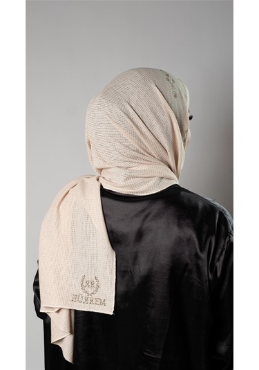 Bej Pratik Hazır Geçmeli Tesettür Şal Örme Kumaş Taşlı Çiçek Desenli 2118c 12