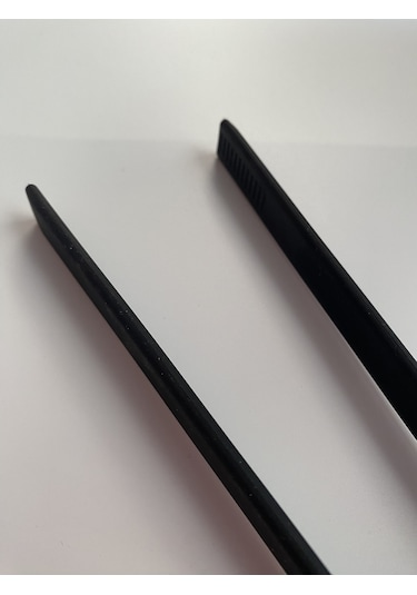 Sert Uçlu Isıya Dayanıklı Silikon 28 Cm Maşa Siyah