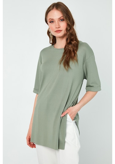 Lela Oversize Bisiklet Yaka Yırtmaç Detaylı Bayan Bluz 5869000 Çağla