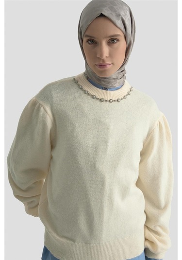 Armine Yakası İnci Detaylı Kazak 25kd6008 Ekru Ekru