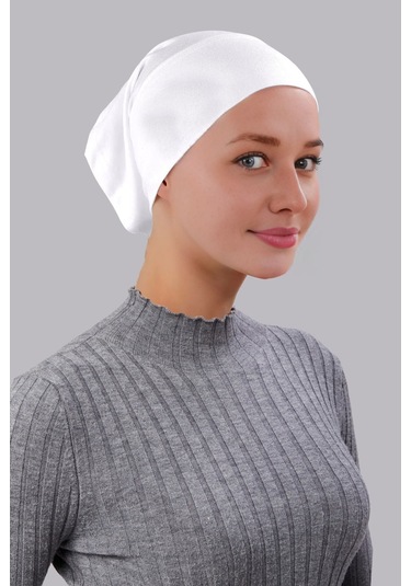 Tesettür Boru Bone Önü Dikişsiz Hazır Pratik Geçmeli Düz Bonesi Pamuk Likralı Penye Beyaz