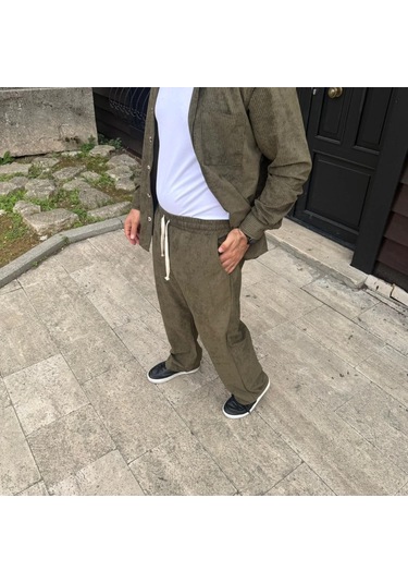 Erkek Kadife Oversize Takım - Gömlek Ve Pantolon İkili Set Füme Corduroy Şıklığı, Rahat Ve Zarif Duruş Yumuşak Dokulu Kadife Kumaş, Düğmeli Gömlek Üst Ve Lastikli Pantolon Alt Parça İle Gün Boyu Konfor- Haki Çok Renkli Erkek Kadife Oversize Takım - Gömlek Ve Pantolon İkili Set Füme Corduroy Şıklığı, Rahat Ve Zarif Duruş Yumuşak Dokulu Kadife Kumaş, Düğmeli Gömlek Üst Ve Lastikli Pantolon Alt Parça İle Gün Boyu Konfor- Haki Çok Renkli