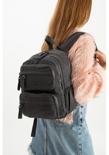 Kadın Sırt Çantası Ultra Hafif Poliamid Kumaş Su Geçirmez Çok Cepli Günlük Sırt Çantası 35 25 Cm Gri