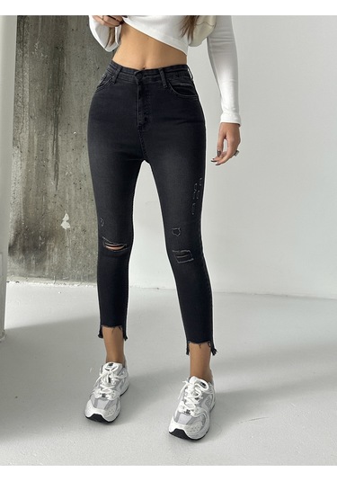 Kadın Paça Lazer Yırtık İşlemli Kot Dar Paça Siyah