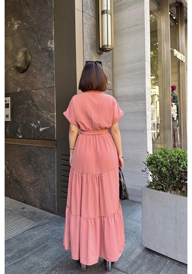 Gül Kurusu Kısa Kol, Airobin Kumaş, Yarım Patlı, Kuşaklı, Eteği Pliseli, Cepli Maxi Uzun Elbise Pembe