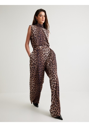 Koton Leopar Desenli Bluz Kolsuz Dik Yaka Pile Detaylı Bej Desenli 5wak60099uw