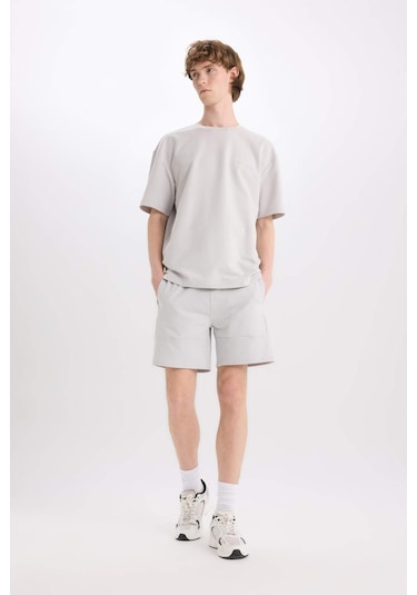 DeFacto Slim Fit Dar Kesim Dar Paça Basic Düz Şort B8674AX25SPGR184