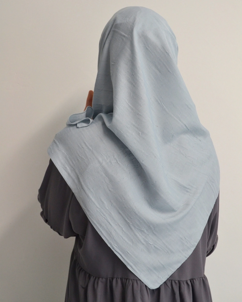 Bambu Kraş Eşarp 100x100 Cm Terletmez, Tok Ve Dik Duran, Dört Mevsim Kullanıma Uygun Açık Mavi