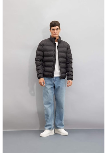 DeFacto Dik Yaka Şişme Mont Fermuarlı Çift Cepli Mevsimlik Hafif C4856AX24WNBK27