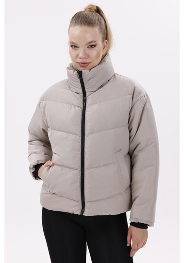 Kadın Dolgulu Puffer Mont - Yüksek Yaka, Suya Dayanıklı Bej