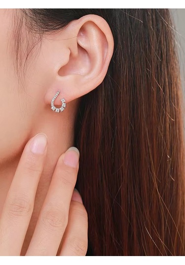 Timeless Series Işıltı Su Yolu Gümüş Kadın Küpe Gümüş