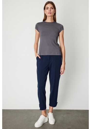 On Kadın Sıfır Yaka Ay Kol Basic Bluz 61302 Antrasit Antrasit