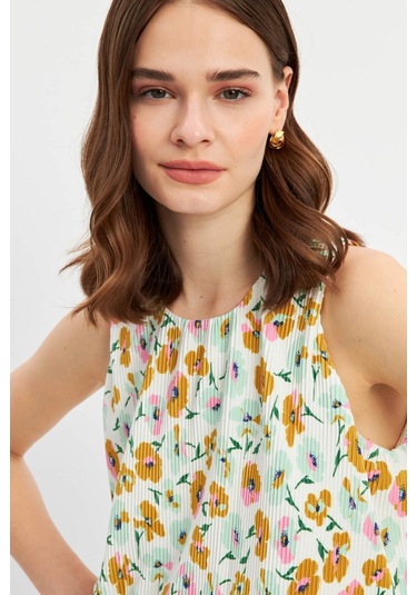 Stella Pulvis Beyaz Astarlı Pliseli Bluz