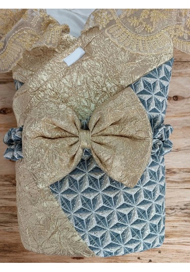 Yenidoğan Ultralüks Piramit Desenli Güpürlü Bebek Battaniyesi Kundak Gold Gold