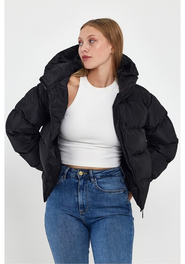 Alisse Kadın Siyah Kapüşonlu Şişme Mont Kaban Siyah