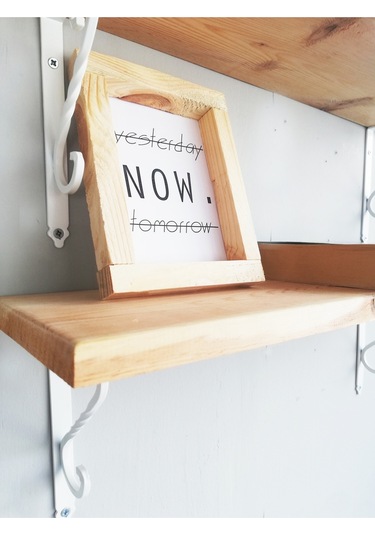 2'li Beyaz Ferforje Metal Ayaklı, Ahşap Kitaplık Duvar Rafı 50x11