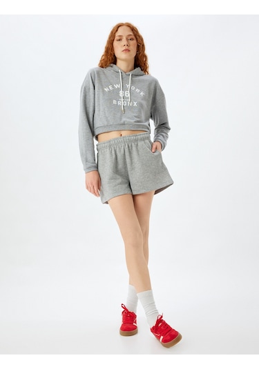 Koton Mini Şort Cepli Üç İplik Beli Lastikli Rahat Kalıp Gri 5sak70012ek Gri