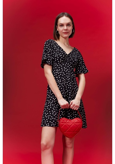 Defacto V Yaka Puantiyeli Maroken Mini Kısa Kollu Elbise B0127AX24SPBK27