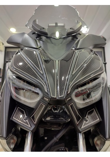 Yamaha Xmax 2018-2021 Karbon Desen Ön Far Üstü Pad
