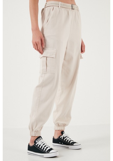 Lela Pamuklu Standart Fit Normal Bel Lastikli Paça Kemerli Jogger Bayan Pantolon 668Yp5045 Taş